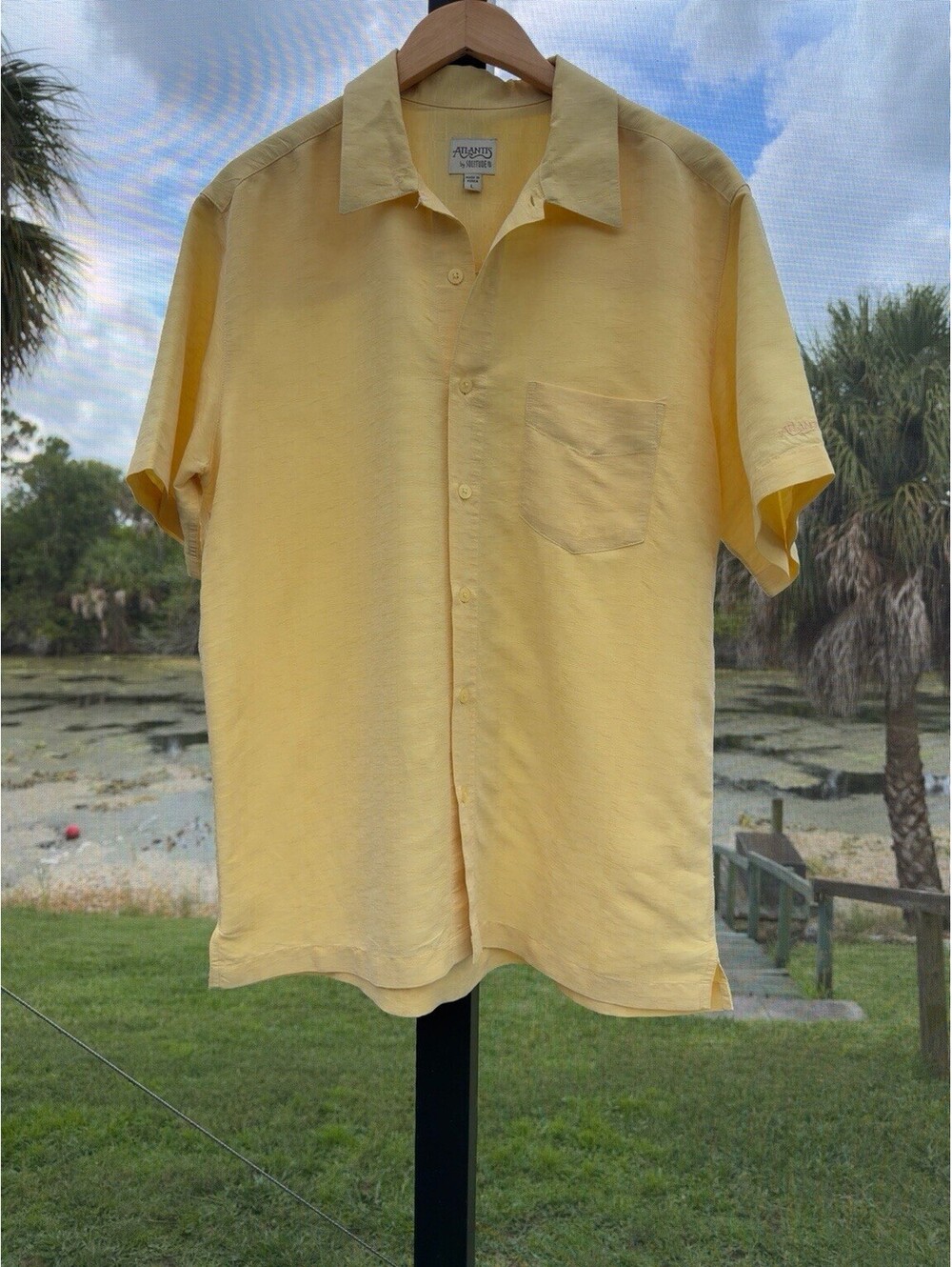 Atlantis by Solitude Men’s Large Yellow Textured Button Up Shirt Short Sleeve - Picture 8 of 8